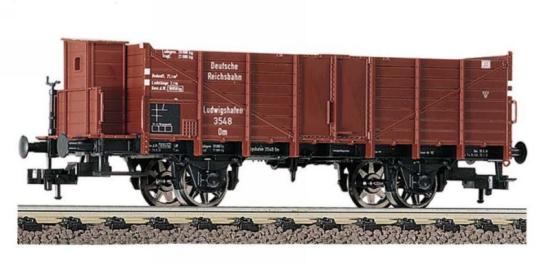 Open goods car with brakeman?s cabin type Om ('Ludwigshafen')<br /><a href='images/pictures/Fleischmann/5210.jpg' target='_blank'>Full size image</a>